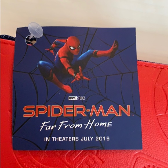 Spider Man United Amenity kit new and unopened - Picture 2 of 3